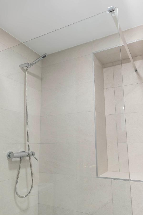 Funcional Y Renovado Apartamento En Iturrama Pamplona Bagian luar foto