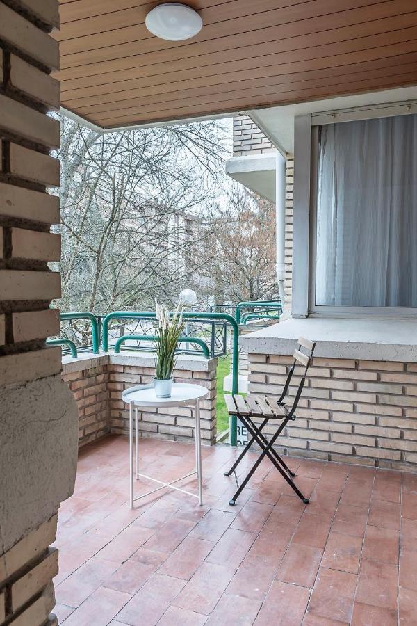 Funcional Y Renovado Apartamento En Iturrama Pamplona Bagian luar foto